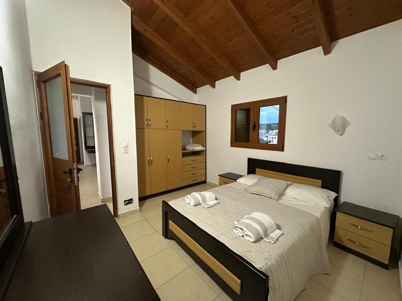 Hotel Marku Ксамил Екстериор снимка